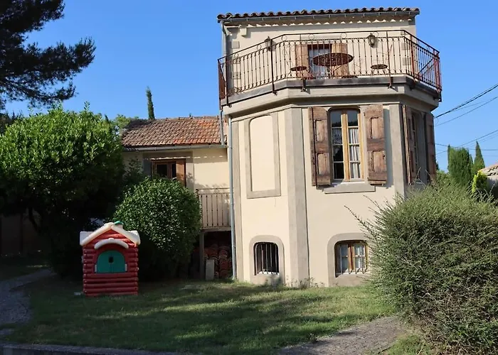 Maison De Charme Avec Vue Sur La Cite Medievale.